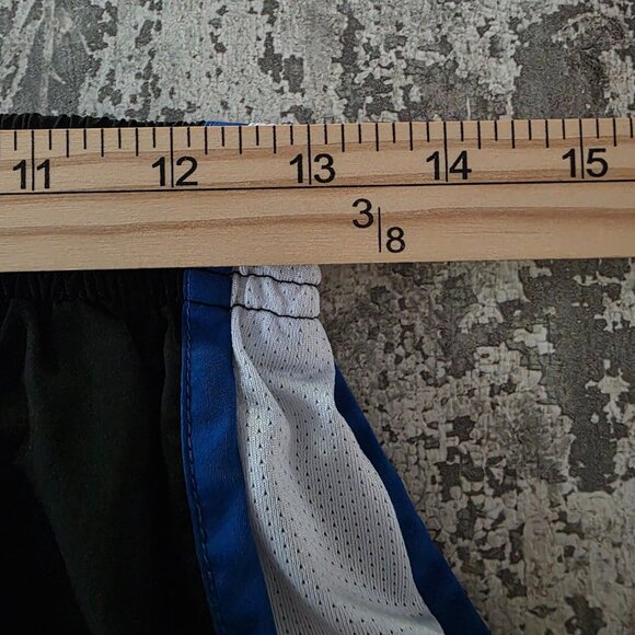 Nike Dri Fit Running Shorts Women's Size Medium - Picture 7 of 7